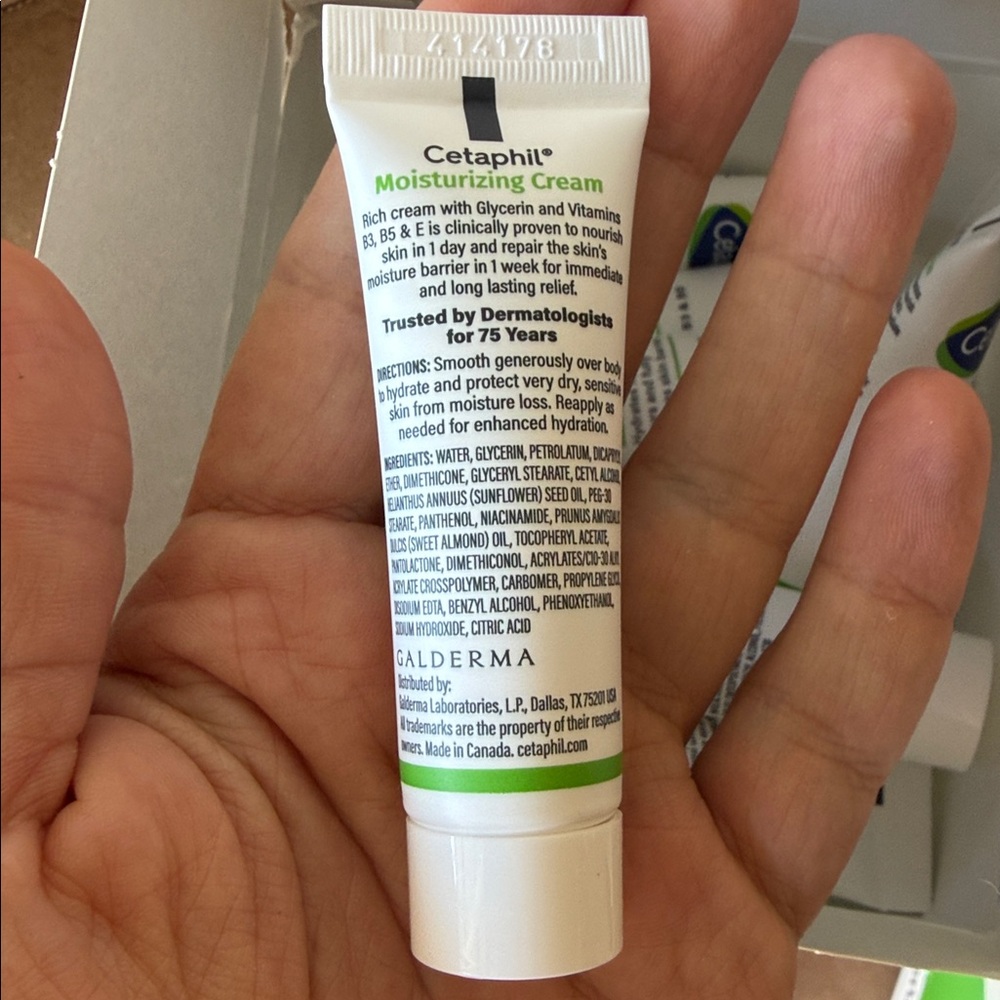Cetaphil Moisturizing Cream Travel Size 12 count New Amazing (0.35 oz ea) - Picture 5 of 5